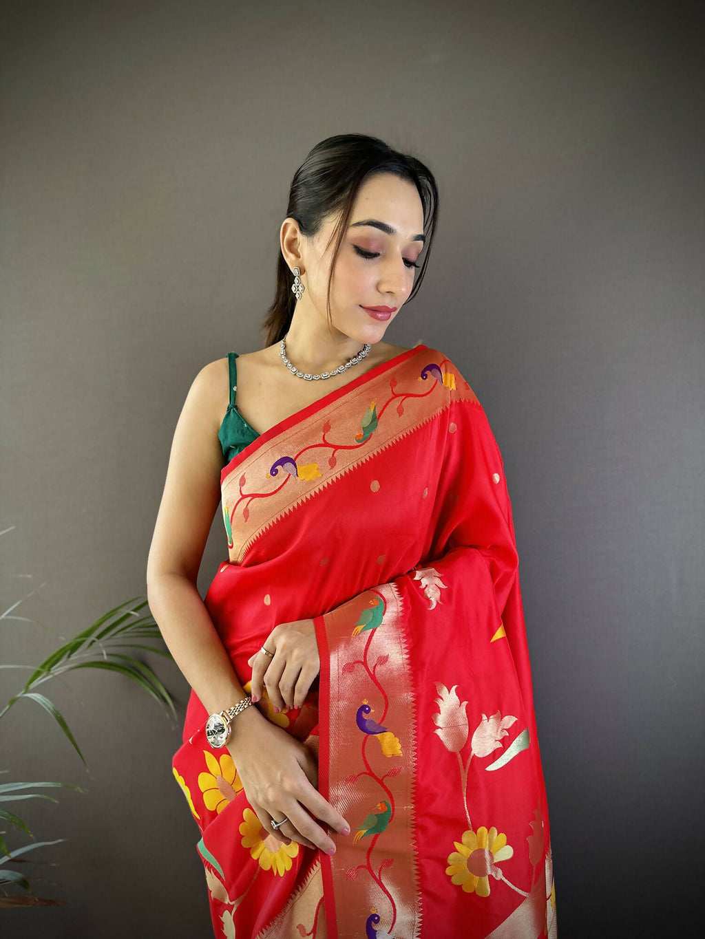 Joban Fashion Red Zari Woven Floral Motifs Soft Silk Paithani Silk Saree - Distacart
