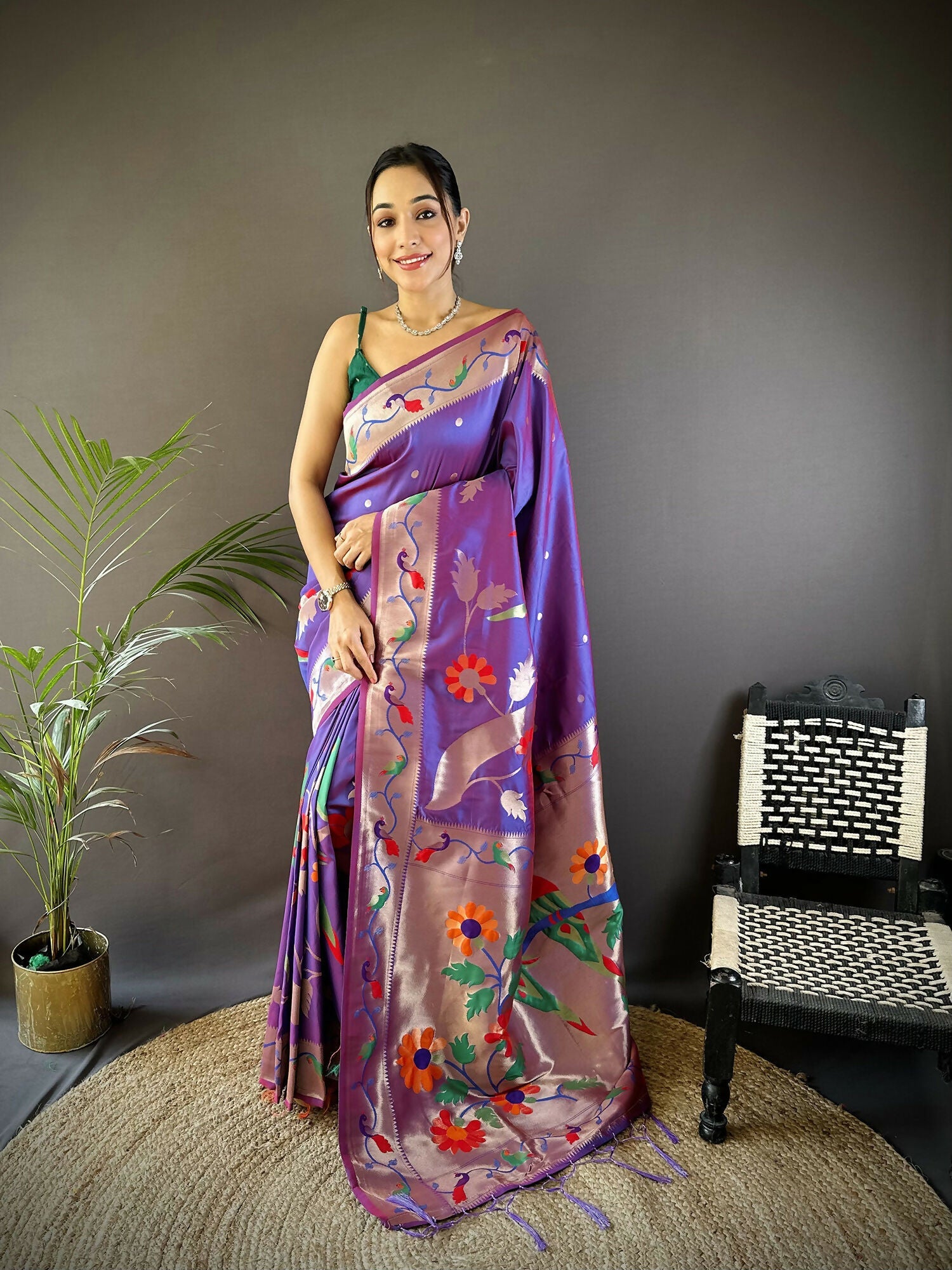 Joban Fashion Purple Zari Woven Floral Motifs Soft Silk Paithani Silk Saree - Distacart