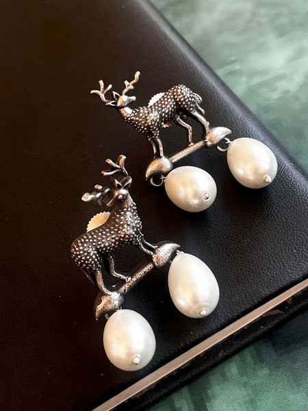 Joban Fashion Deer Oxidized Pearl Earring