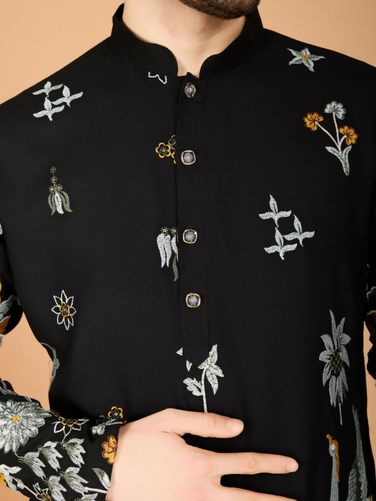 Vastranavya Exclusive Wedding Wear Viscose Rayon Thread Embroidered Work Kurta
