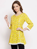 Myshka Women's Yellow Cotton 3/4 Sleeve Round Neck Printed Casual Tunic