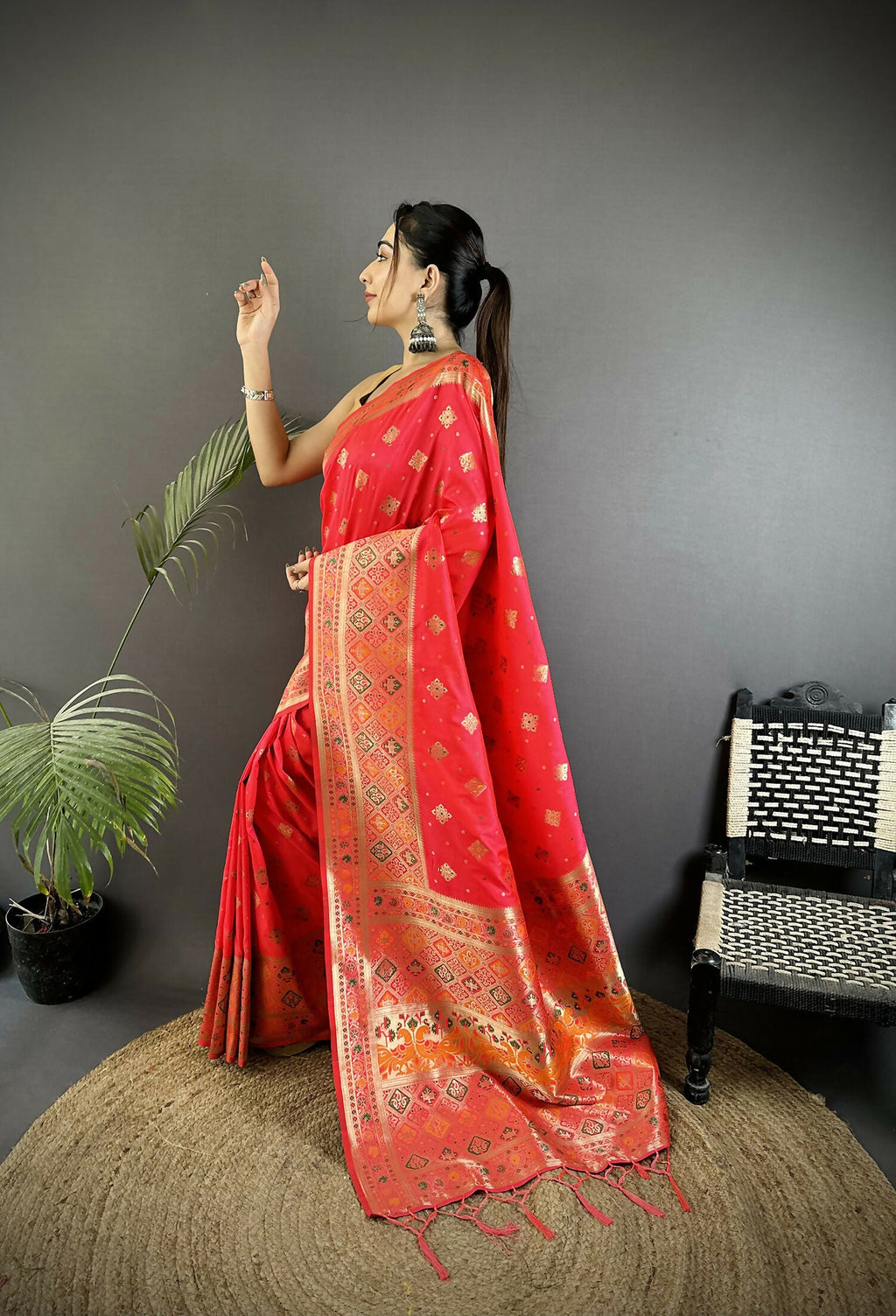 Joban Fashion Rani Pink Geometric Pattern Soft Silk Patola Saree - Distacart