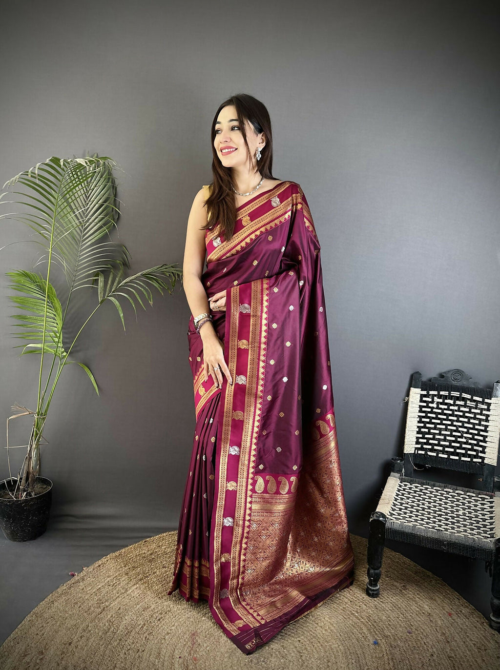 Joban Fashion Maroon Banarasi Soft Silk Woven Saree - Distacart