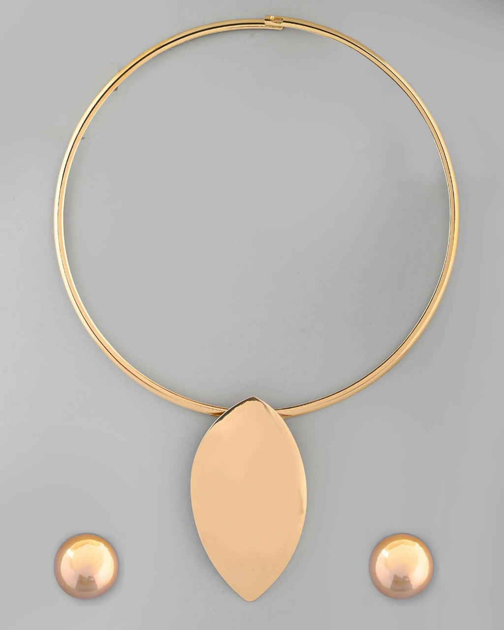 VOJ Gold-Polished Western Hasli with Studs Earrings Set