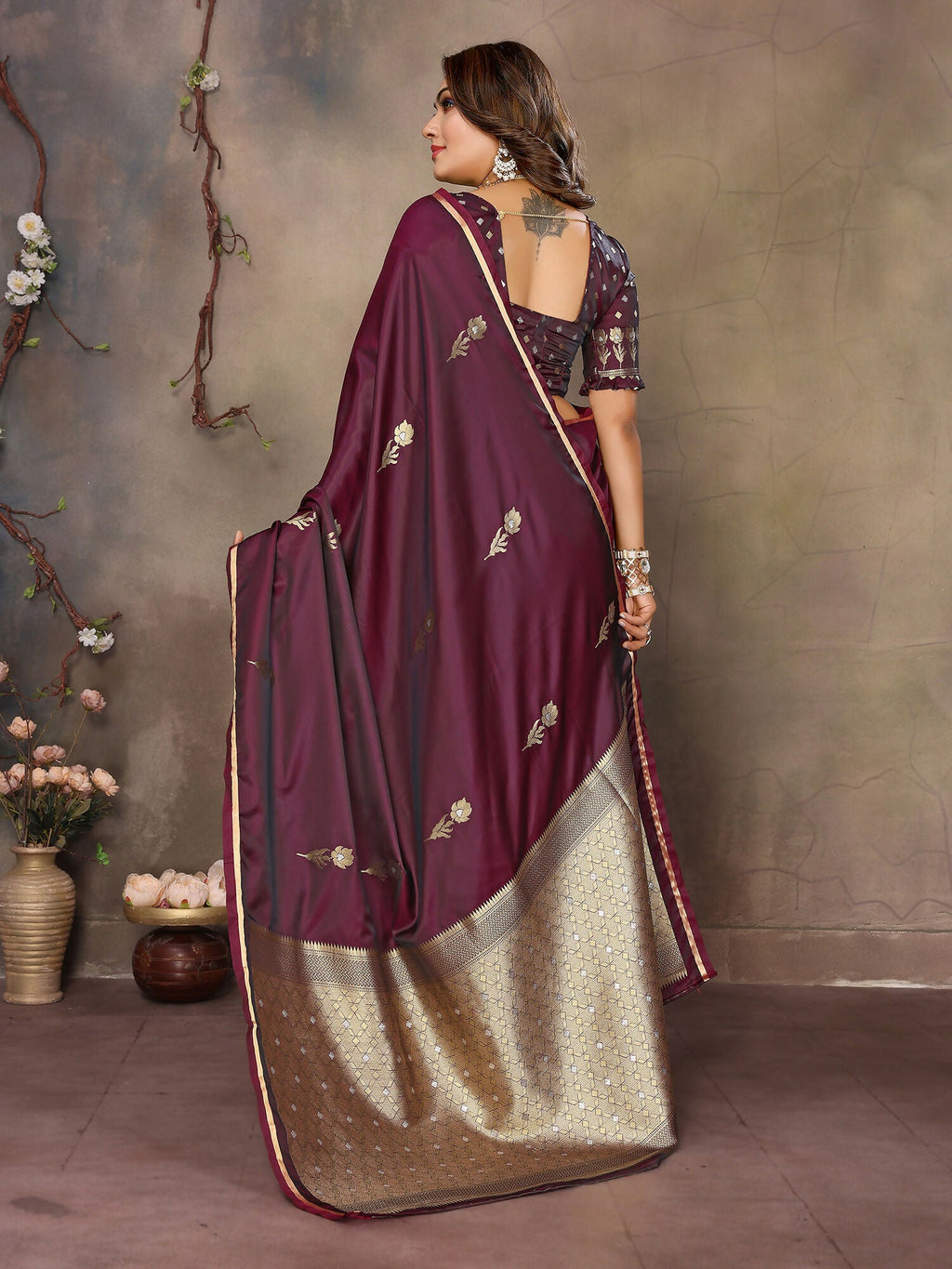 Joban Fashion Maroon Floral & Botanical Motifs Satin Silk Banarasi Silk Saree - Distacart