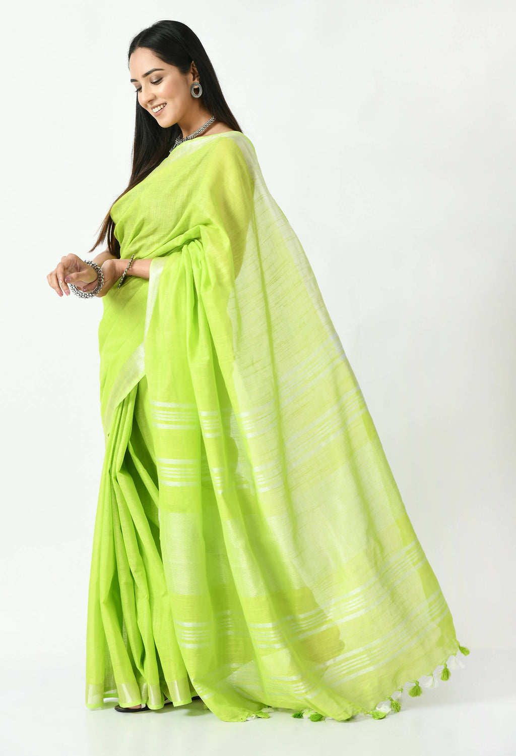 Mominos Fashion Moeza Parrot Green Bhagalpuri Handloom Silk Linen Saree with unstitched Blouse piece - Distacart