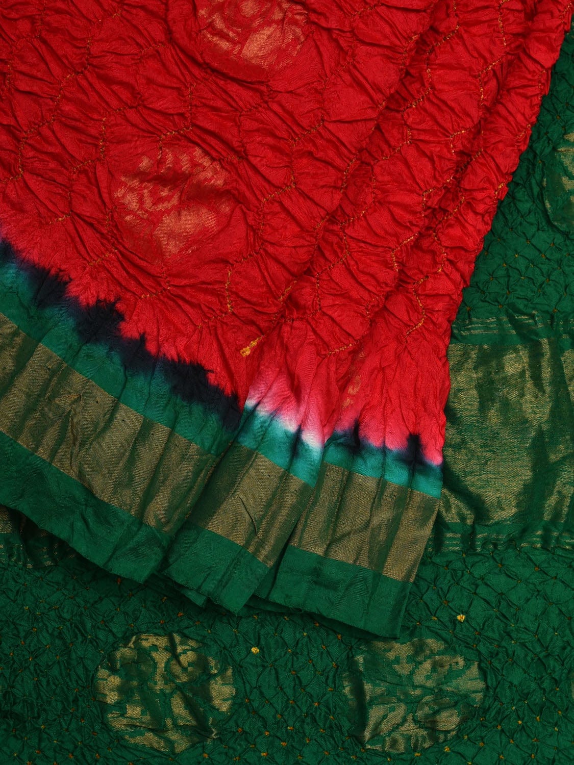 Red and Green Bandhani Uppada Silk Handloom Saree with Nilambari Buta Design - Global Threads