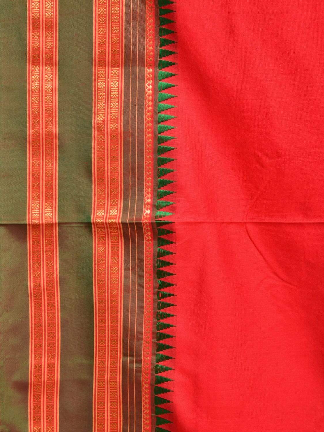 Red and Green Narayanpet Silk Handloom Plain Saree with Traditional Border Design No Blouse - Global Threads