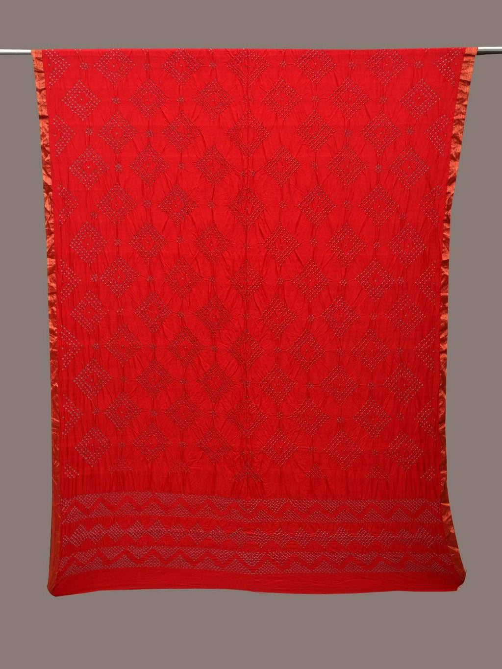 Red Bandhani Silk Handloom Dupatta with Geometric Design - Global Threads