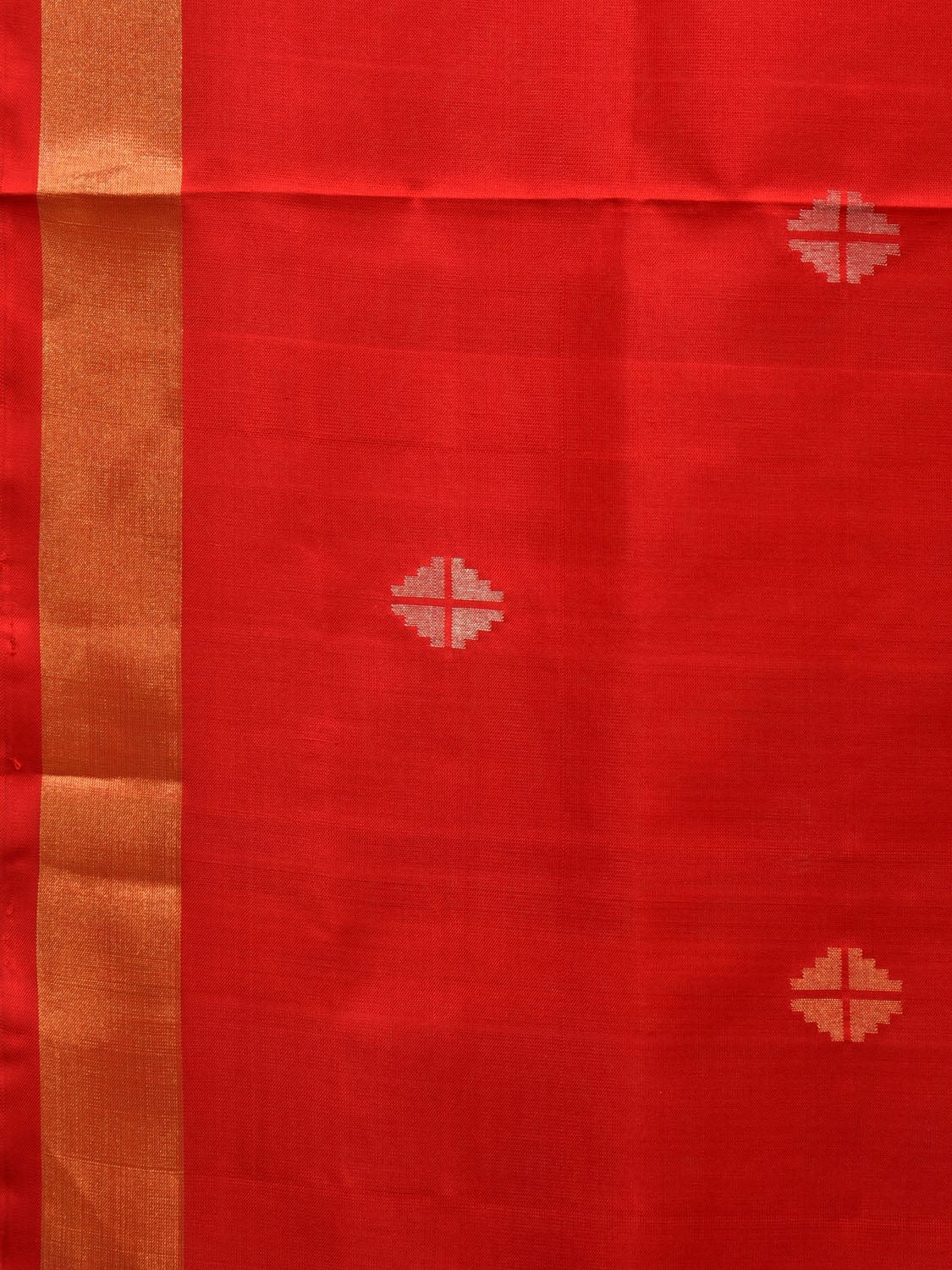 Red Uppada Silk Handloom Saree with Mango Pallu Design - Global Threads