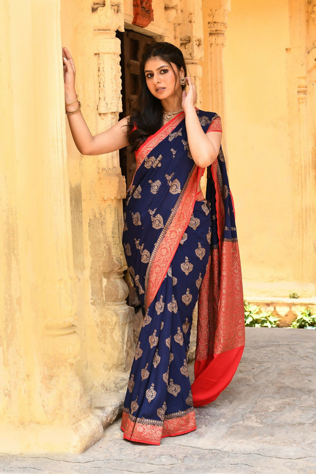 Joban Fashion Navy Blue Crepe Chiffon Pure Handloom Banarasi Silk Saree
