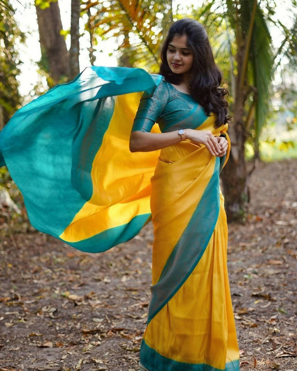 DEIANA'S Beautiful Designer Golden zari Soft Lichi Silk Saree - Yellow