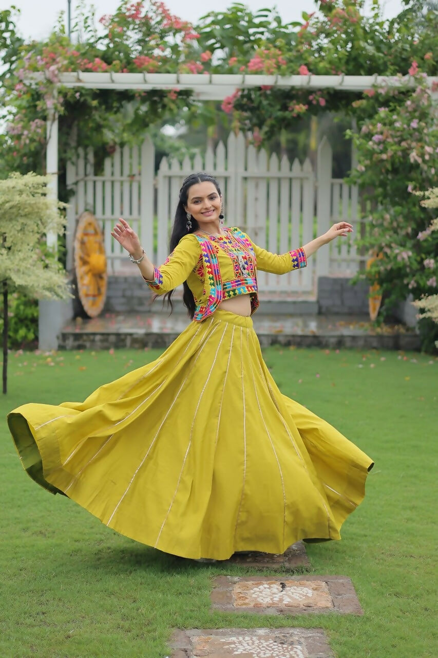 Teeya Creation Parrot Green Colour Roman Silk With Gamathi Work Navratri Lehenga Choli