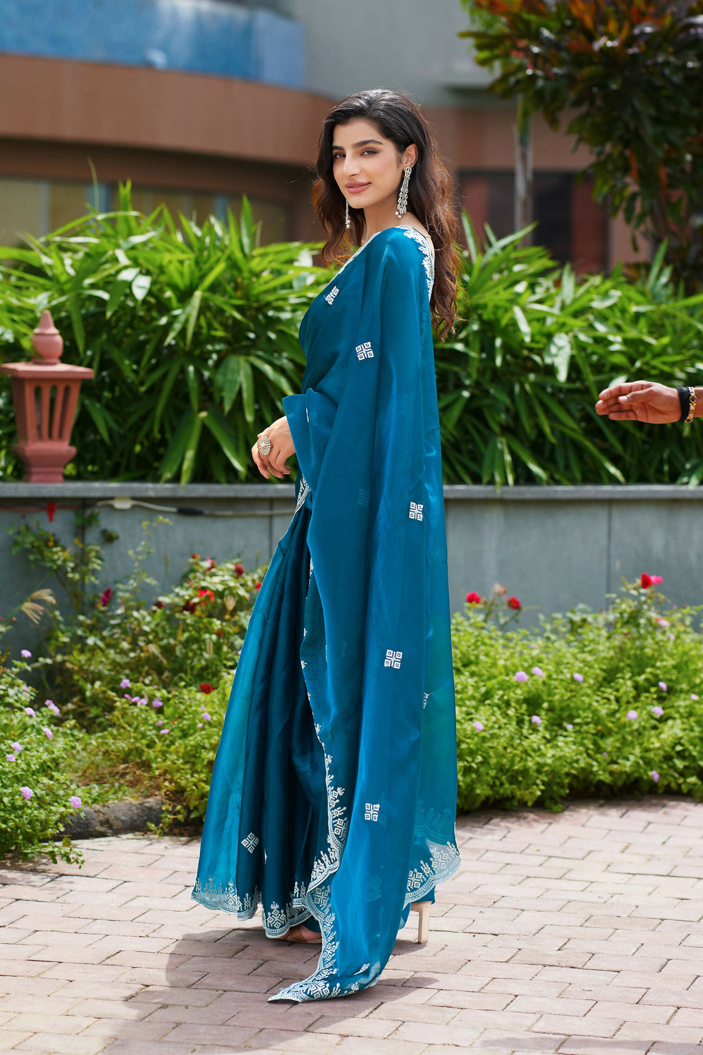 Vastranavya Teal Embroidery Work Shimmer Chiffon Saree with Unstitched Blouse - Distacart