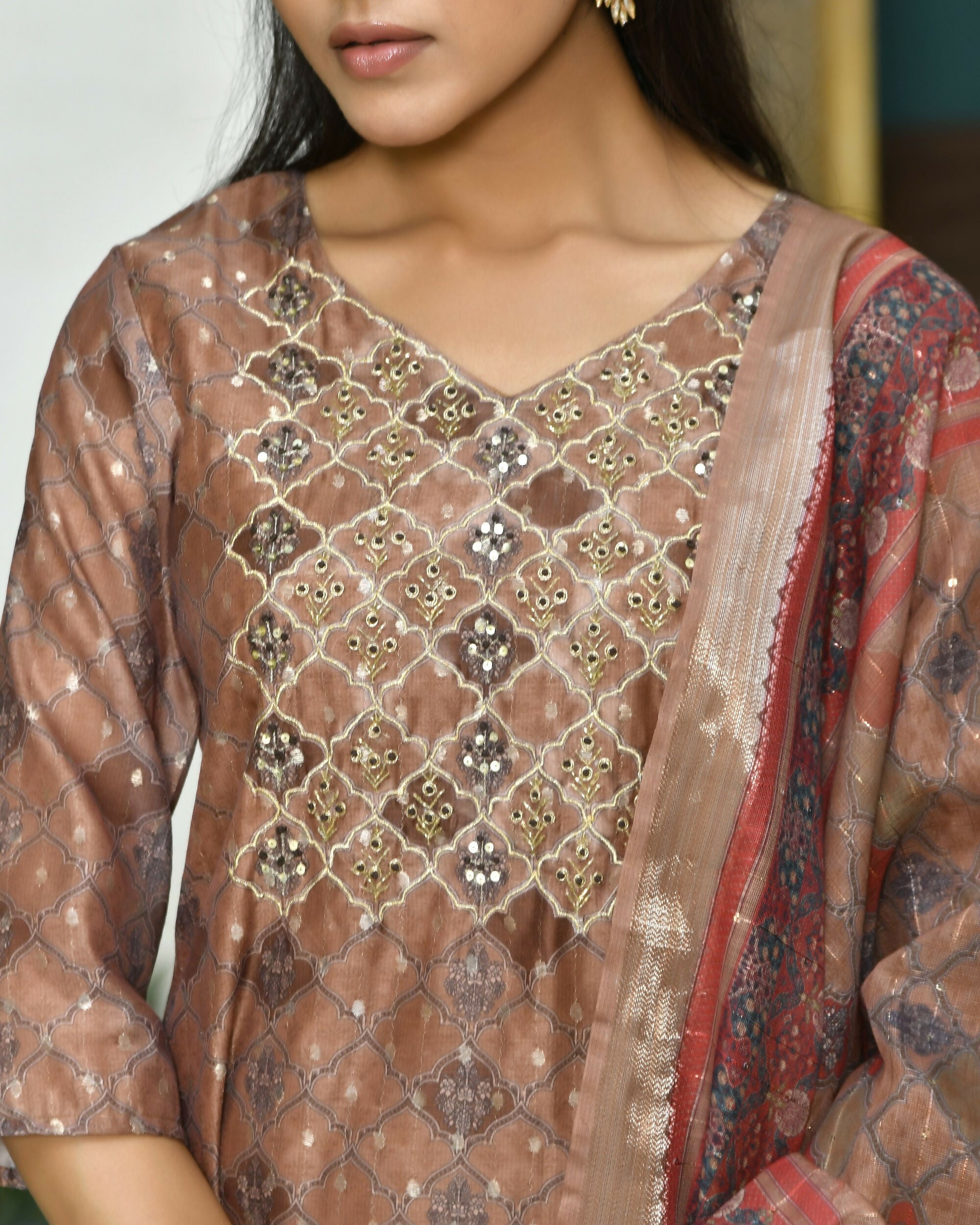 Vaasva Women's Chanderi Printed Suit Set With Pant And Printed Dupatta