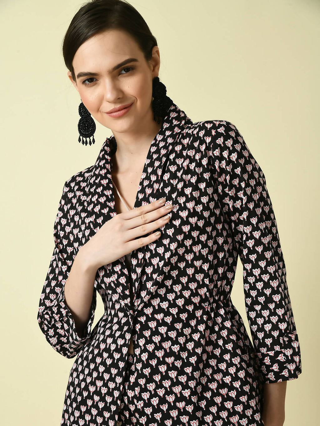 Myshka Women's Black Cotton Printed jacket