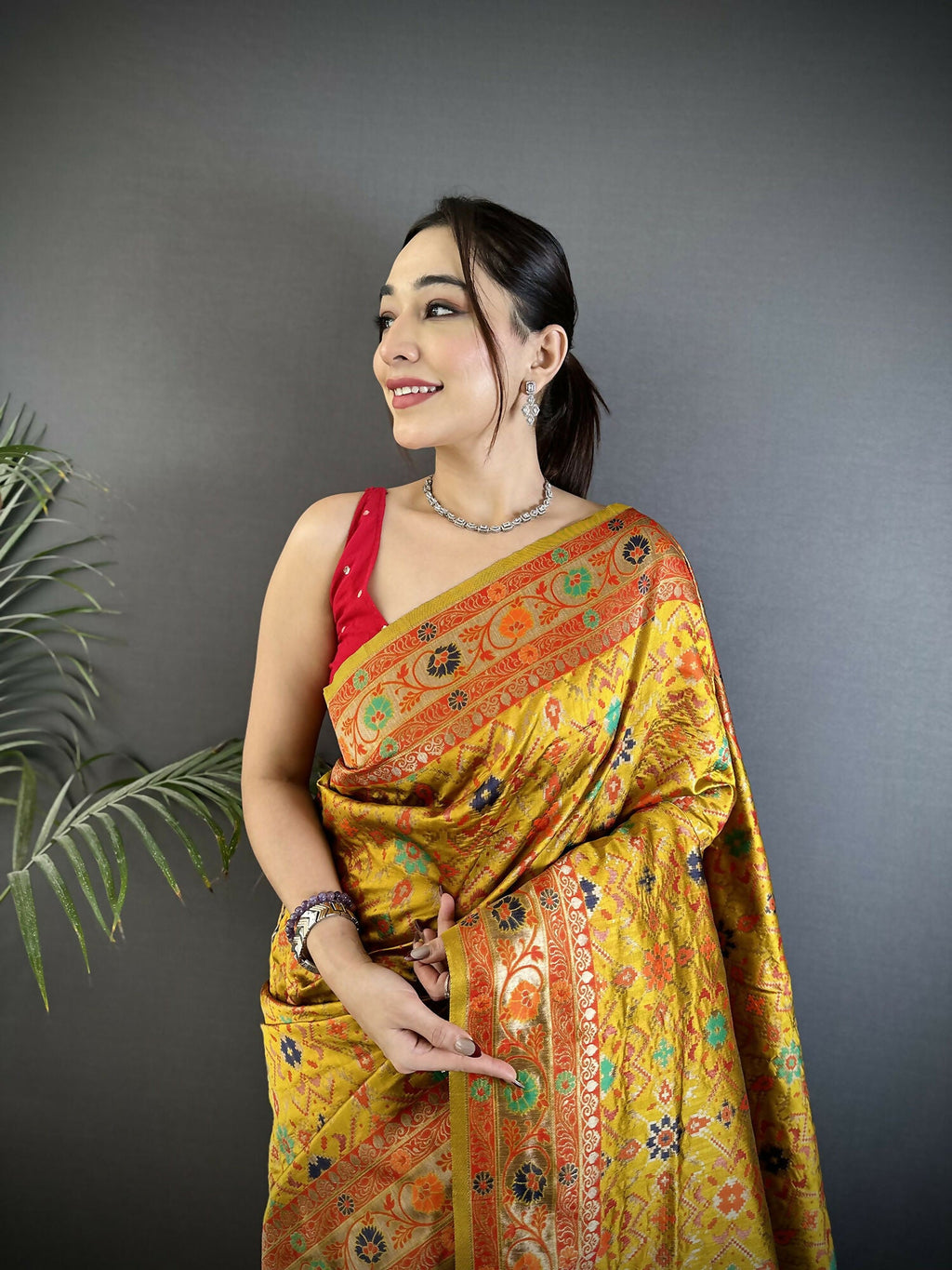Joban Fashion Golden Yellow Banarasi Soft Silk Woven Saree - Distacart