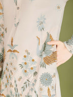 Vastranavya Exclusive Wedding Wear Viscose Rayon Thread Embroidered Work Kurta
