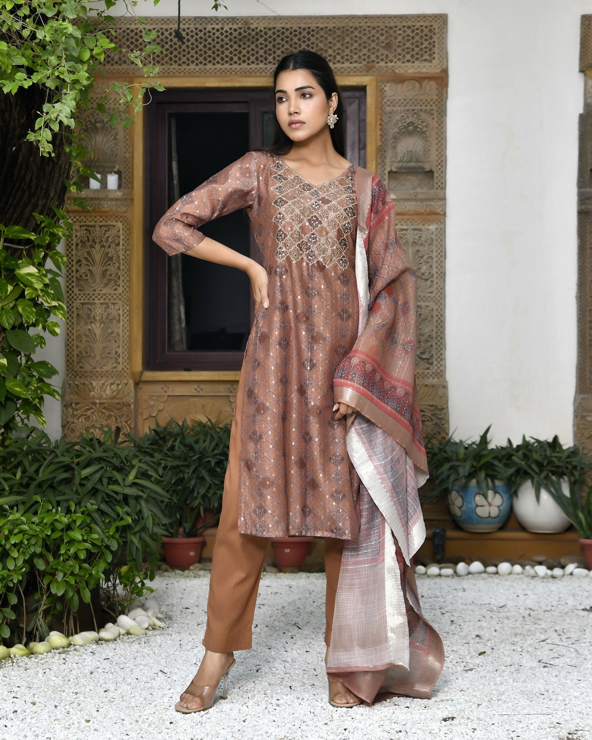 Vaasva Women's Chanderi Printed Suit Set With Pant And Printed Dupatta