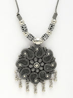 NVR Women's Silver-Toned Floral Shape Pendant with Chain