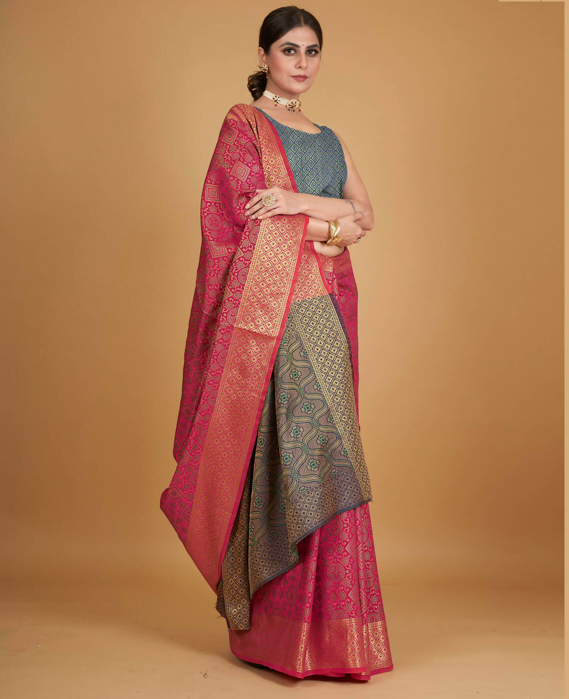 Pink Silk Woven Design Saree With Unstitched Blouse Piece - Akshita