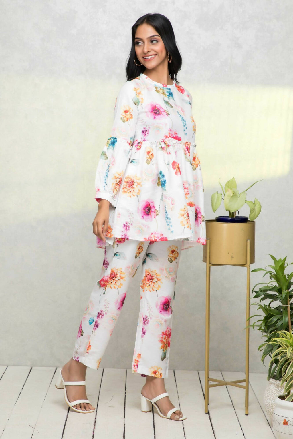 Myshka Women White Printed Romantic Florals Co-Ords - Distacart