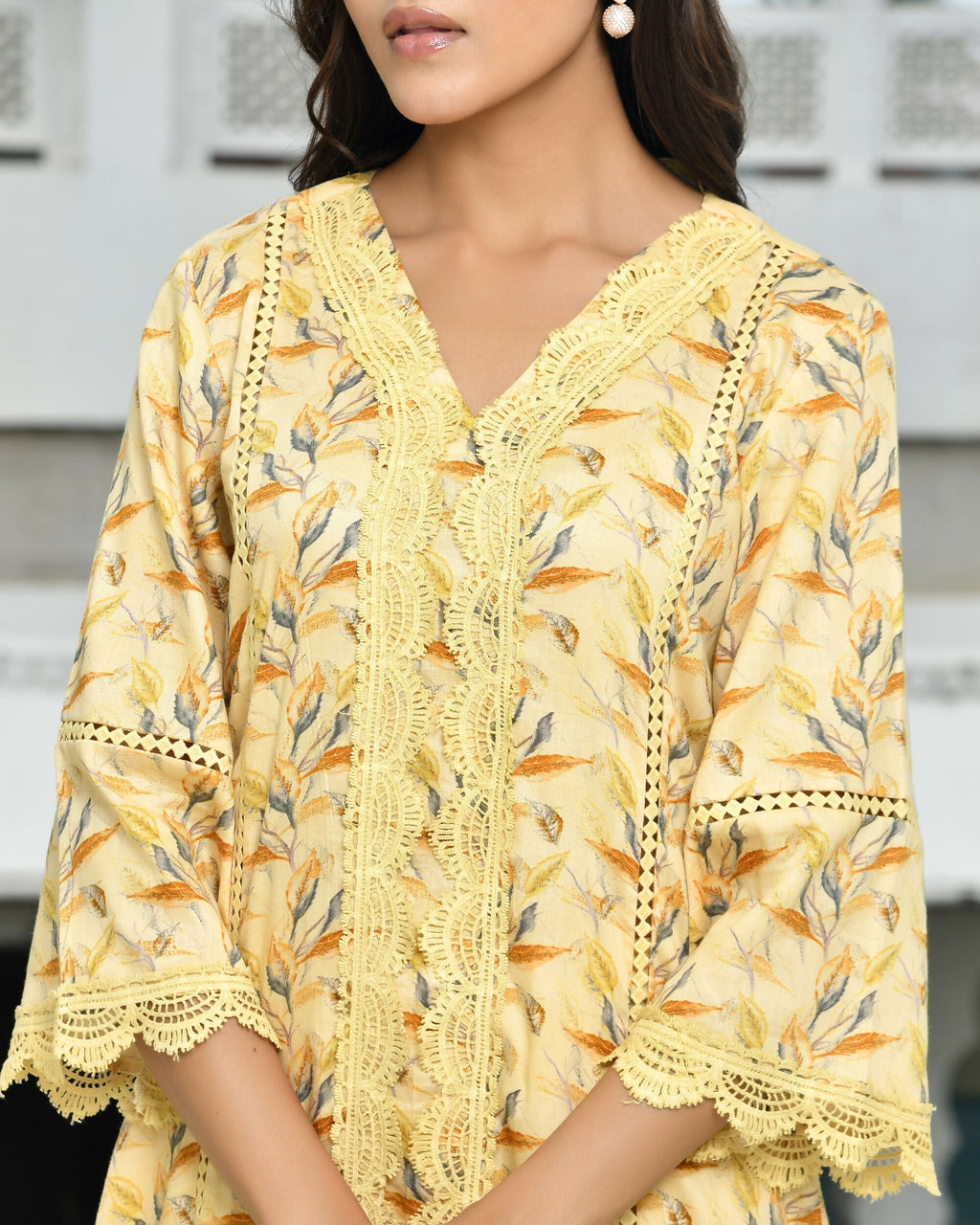 Vaasva Women's Yellow Cotton Printed Kurta Pant Set