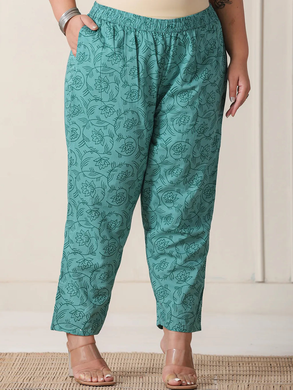 Yufta Sea Green And White Cotton Cutdana Work Plus Size Kurta Set With Pant & Dupatta