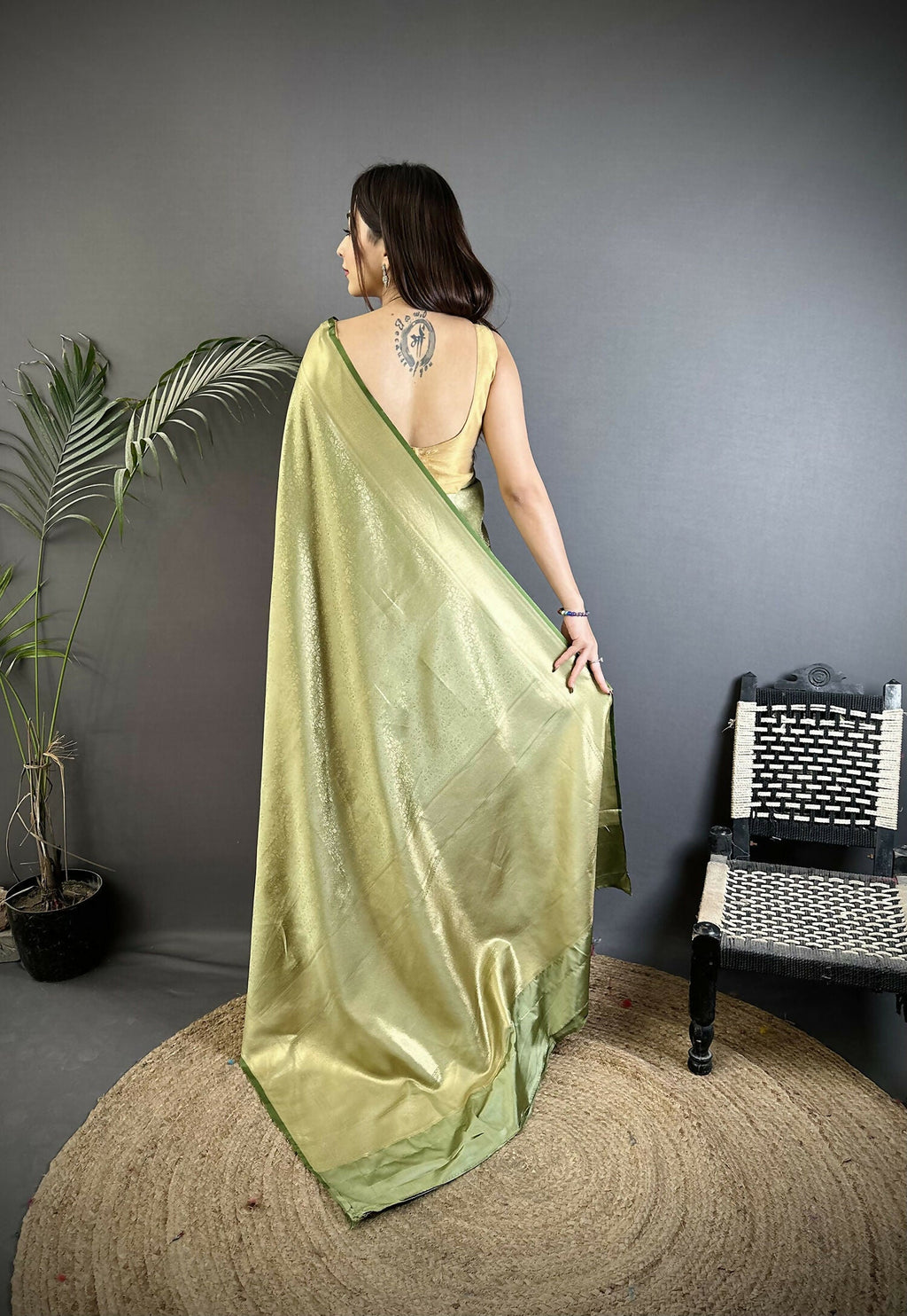 Joban Fashion Sage Green Floral Motifs & Ethnic Design Soft Satin Silk Kanchipuram Saree - Distacart