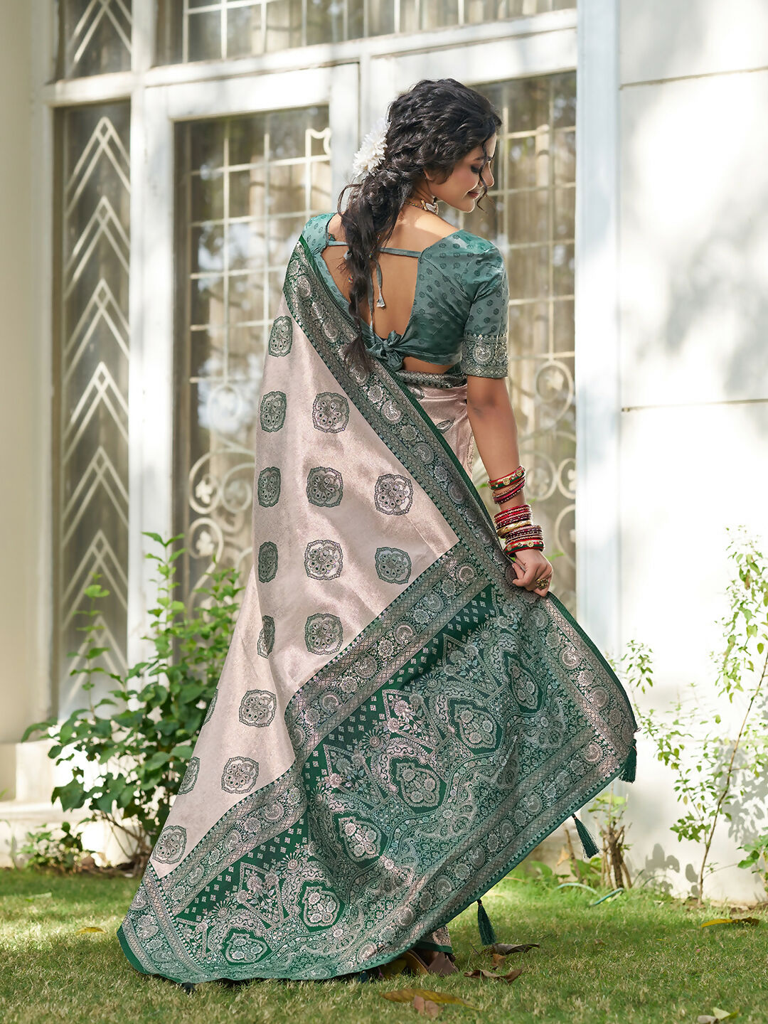 Shree Shyam Fashion Cream With Dark Green Silk Blend Saree - Distacart