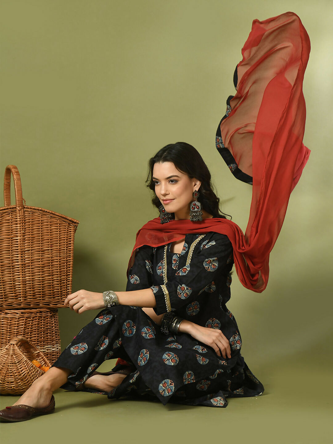 Myshka Women's Black Printed Cotton Straight Party Kurta Set With Dupatta