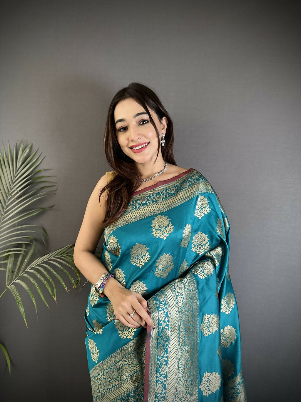 Joban Fashion Teal Ethnic Floral Motifs Soft Lichi Silk Banarasi Saree - Distacart