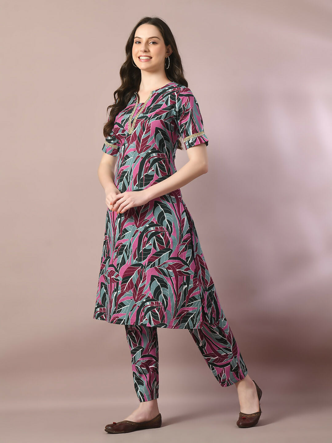 Myshka Women's Multi Printed Cotton Straight Party Kurta Set
