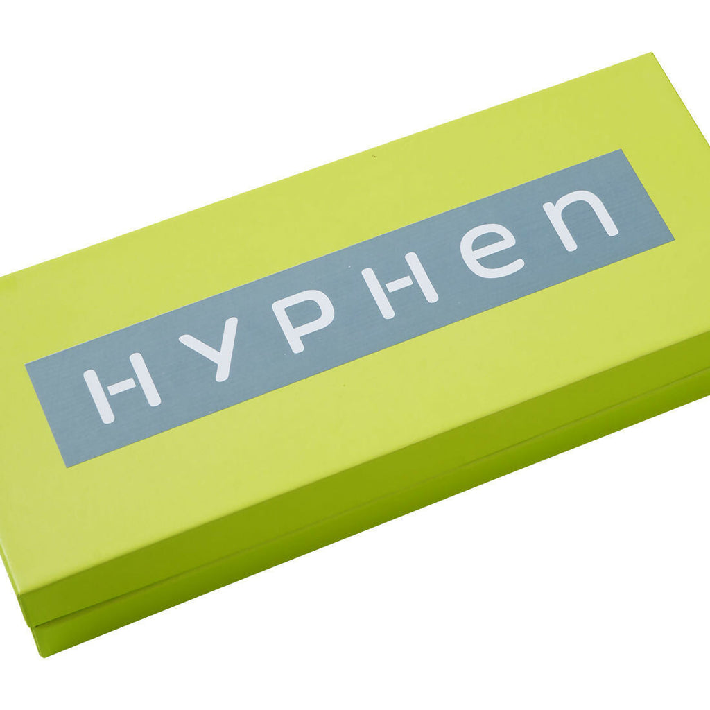 Hyphen By Kriti Sanon The JuicyLipsOrNothing Gift Kit For 24 Hrs Moisturization & Hydration 3 Tints in 1