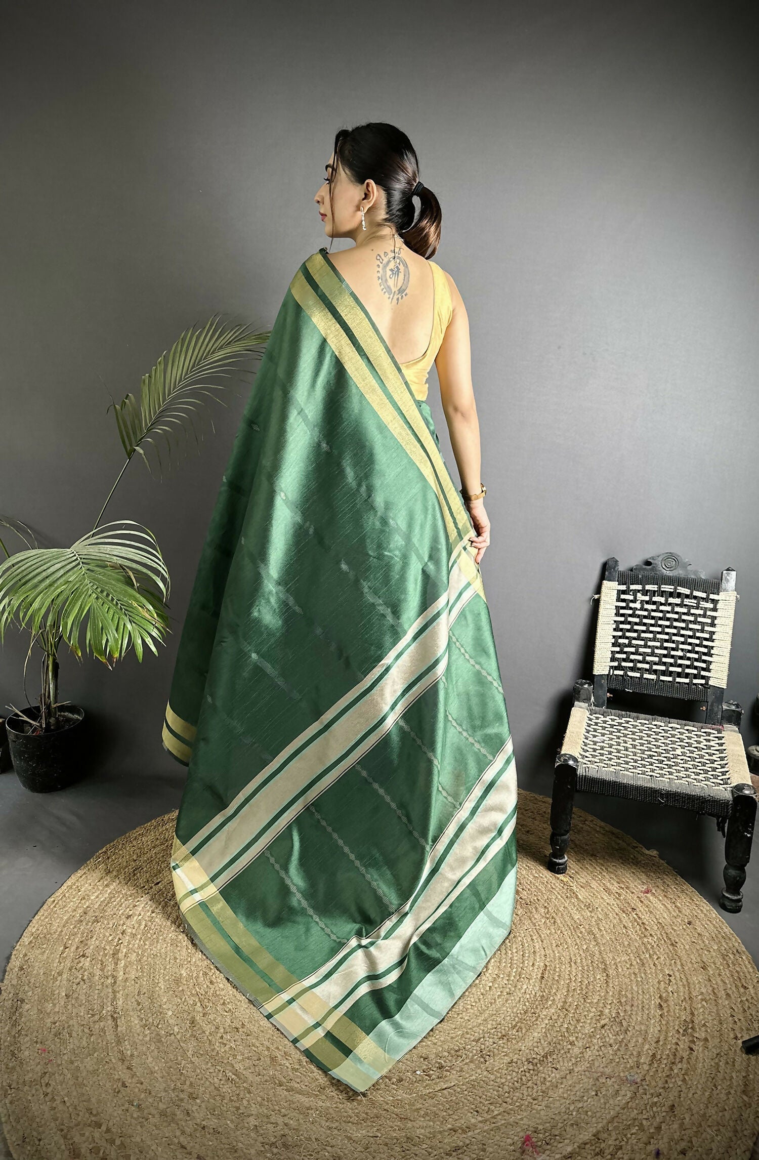 Joban Fashion Green Woven Pattern Raw Silk Kanjivaram Silk Saree - Distacart