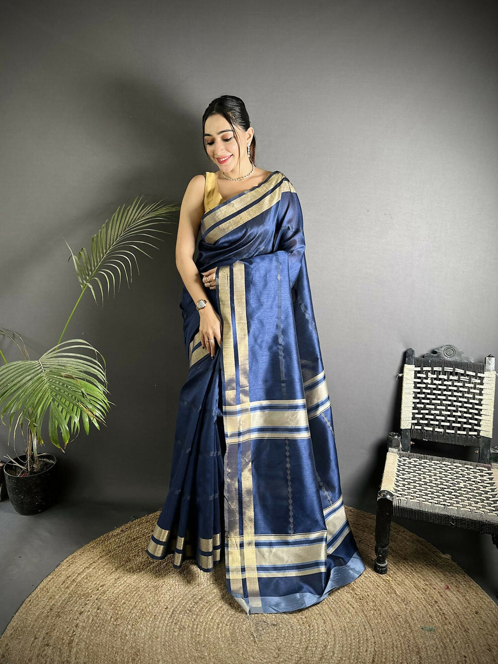 Joban Fashion Navy Blue Woven Pattern Raw Silk Kanjivaram Silk Saree - Distacart