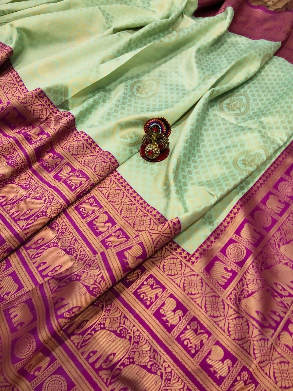 DEIANA'S Beautiful Designer Golden zari Soft Lichi Silk Saree - Pista