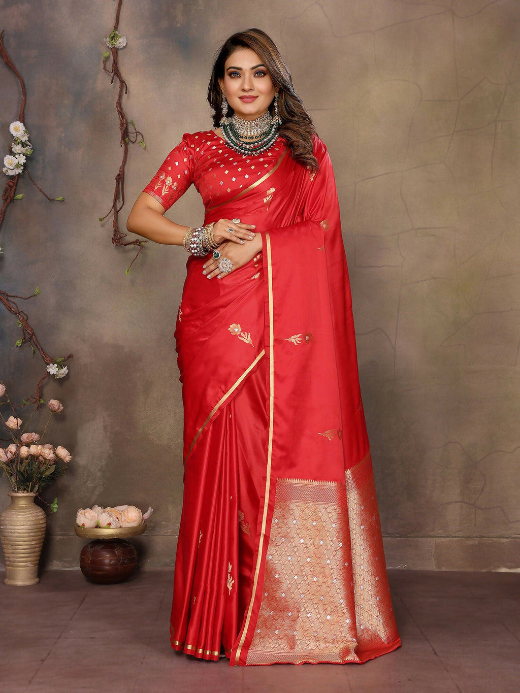 Joban Fashion Red Floral & Botanical Motifs Satin Silk Banarasi Silk Saree - Distacart