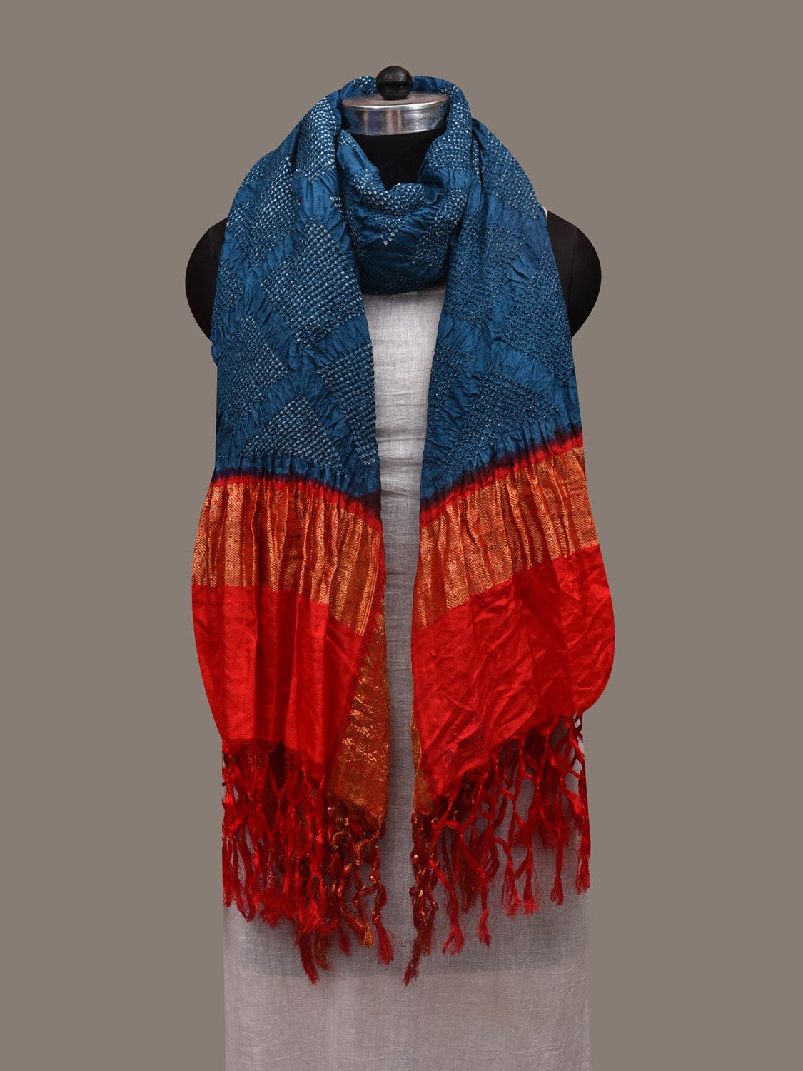 Teal and Red Bandhani Kanchipuram Silk Handloom Dupatta with Border Design - Global Threads