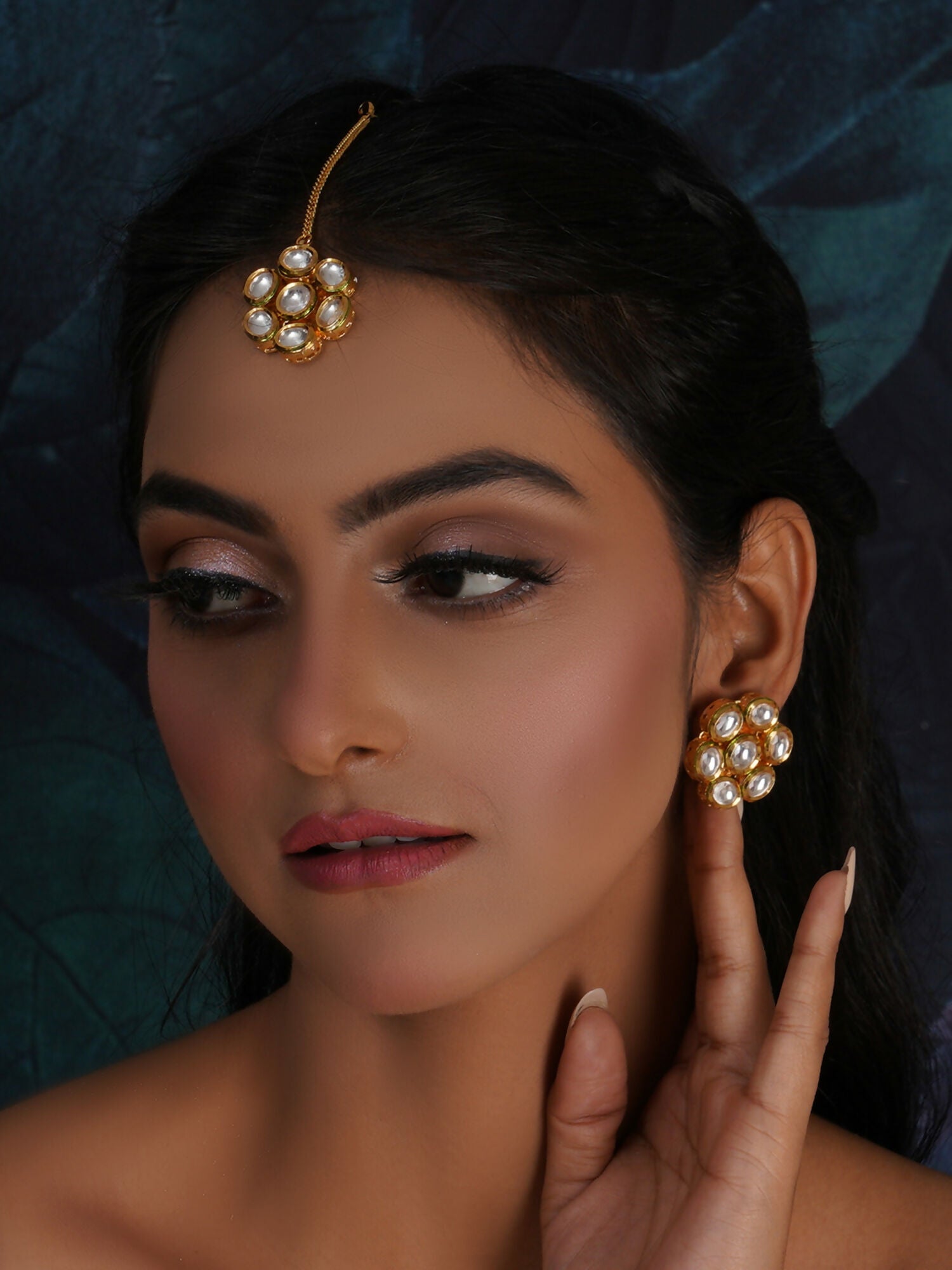 Kundan Round Maang Tikka with Studs Jewellery Set (Gold) - Ruby Raang