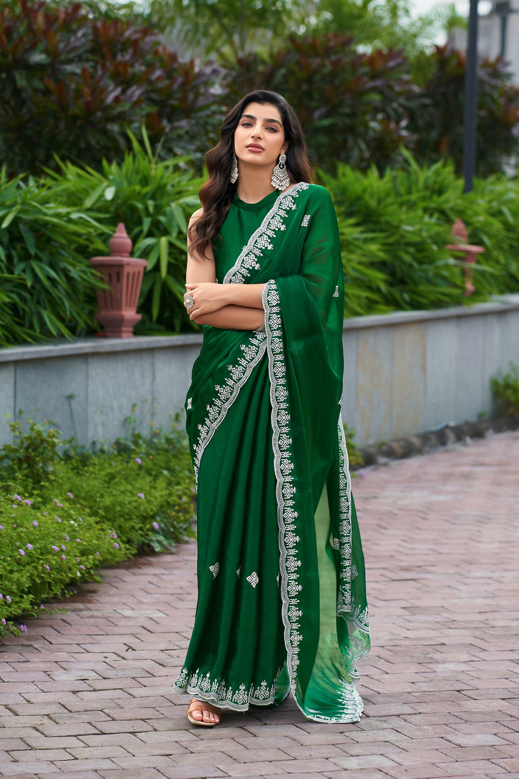 Vastranavya Green Embroidery Work Shimmer Chiffon Saree with Unstitched Blouse - Distacart
