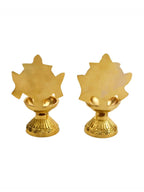 Spillbox 2 Pieces Brass Shangu Chakra Vilakku