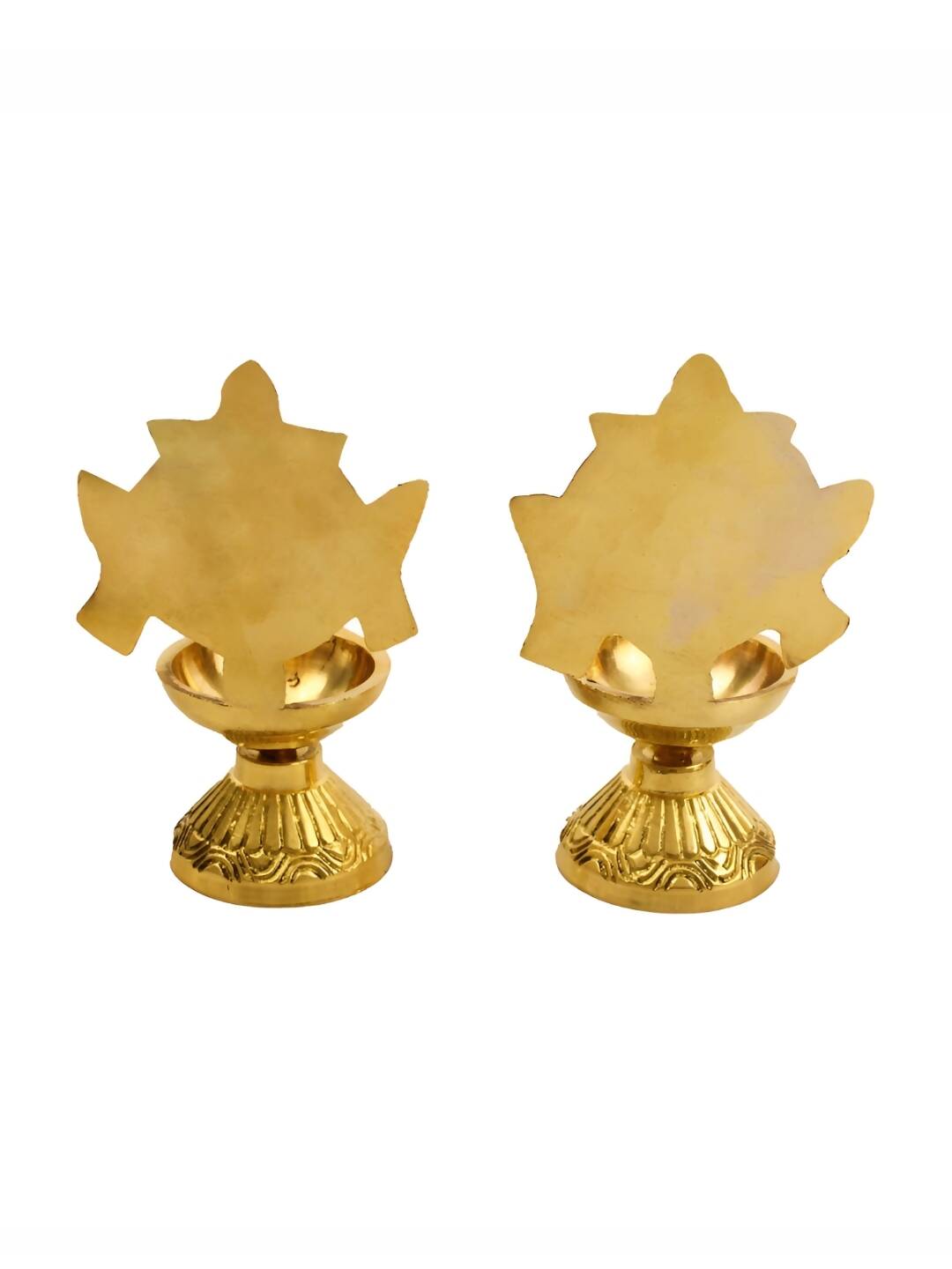 Spillbox 2 Pieces Brass Shangu Chakra Vilakku