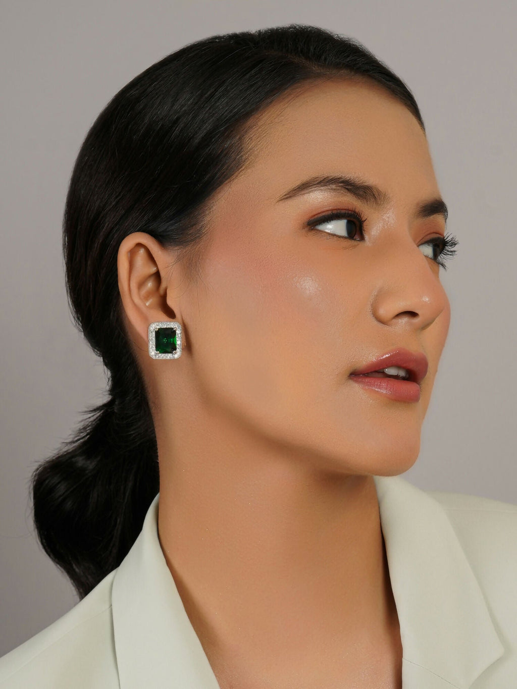 stone stud (green) - Ruby Raang - Distacart