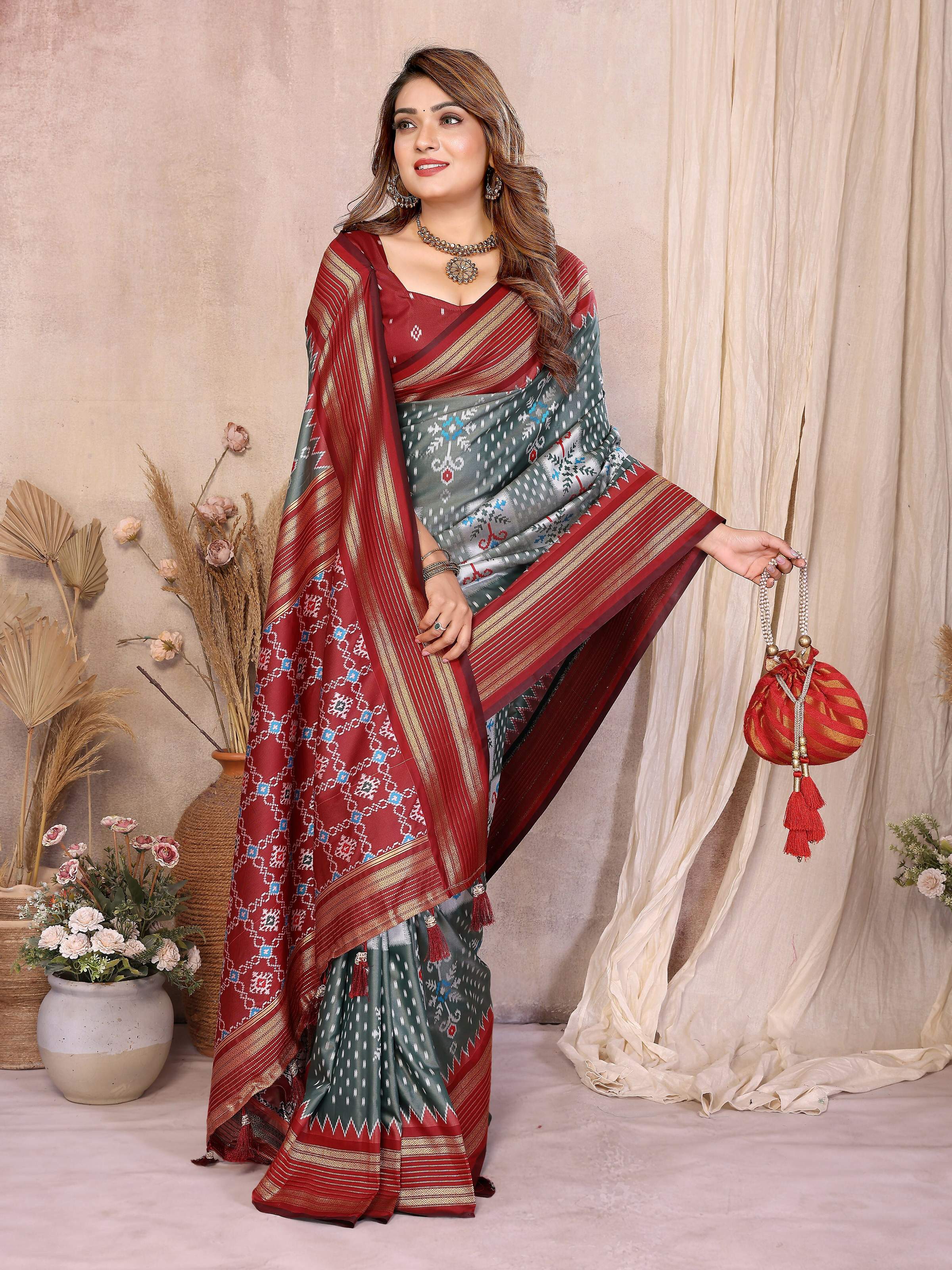 Aastha Fashion Grey Soft Silk Weaving Saree - Distacart
