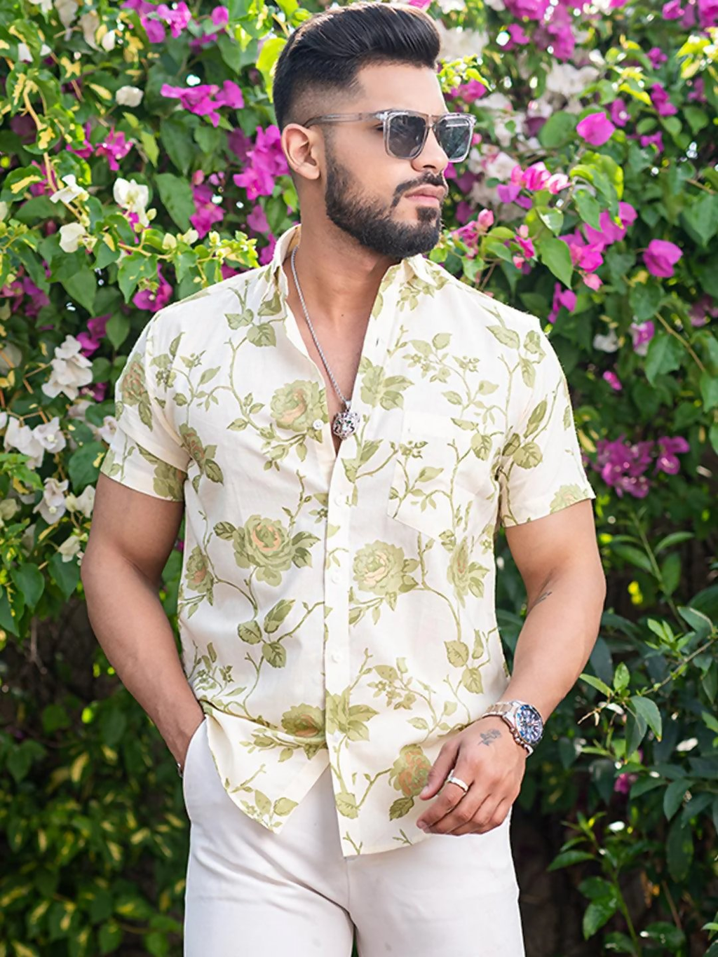 Miravan Men's Tea Green Floral Printed Half Sleeve Slim Fit shirt