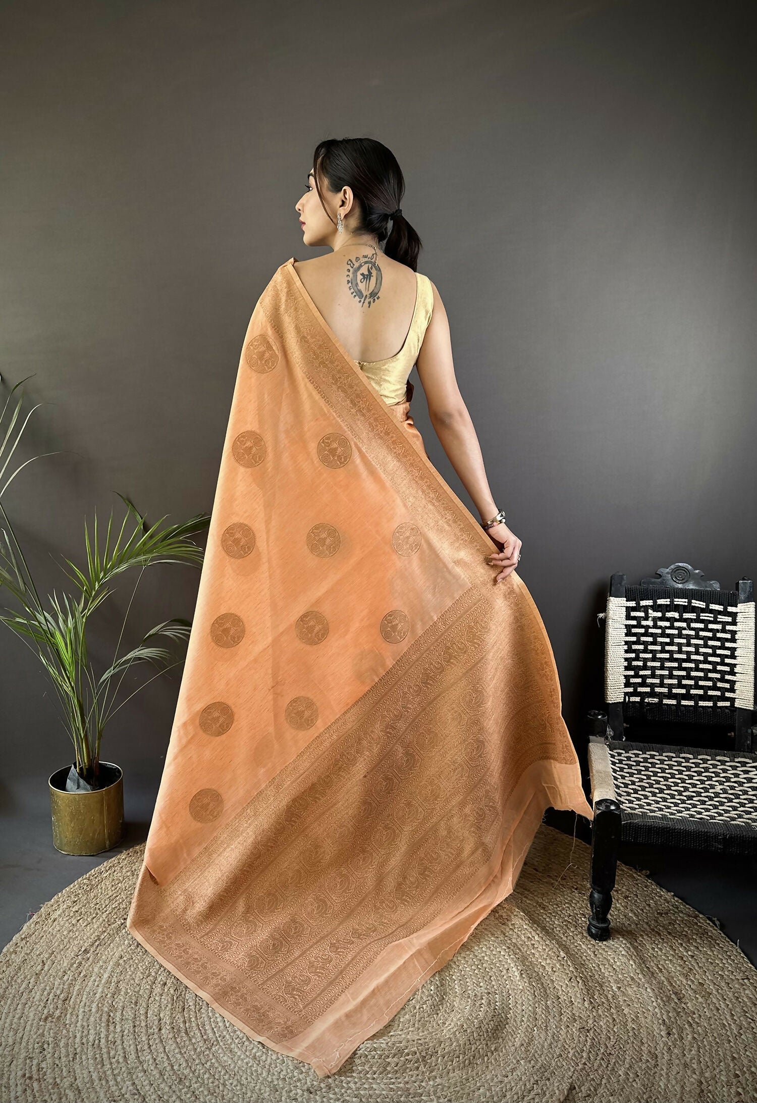 Joban Fashion Orange Floral & Paisley Linen Silk Banarasi Saree - Distacart