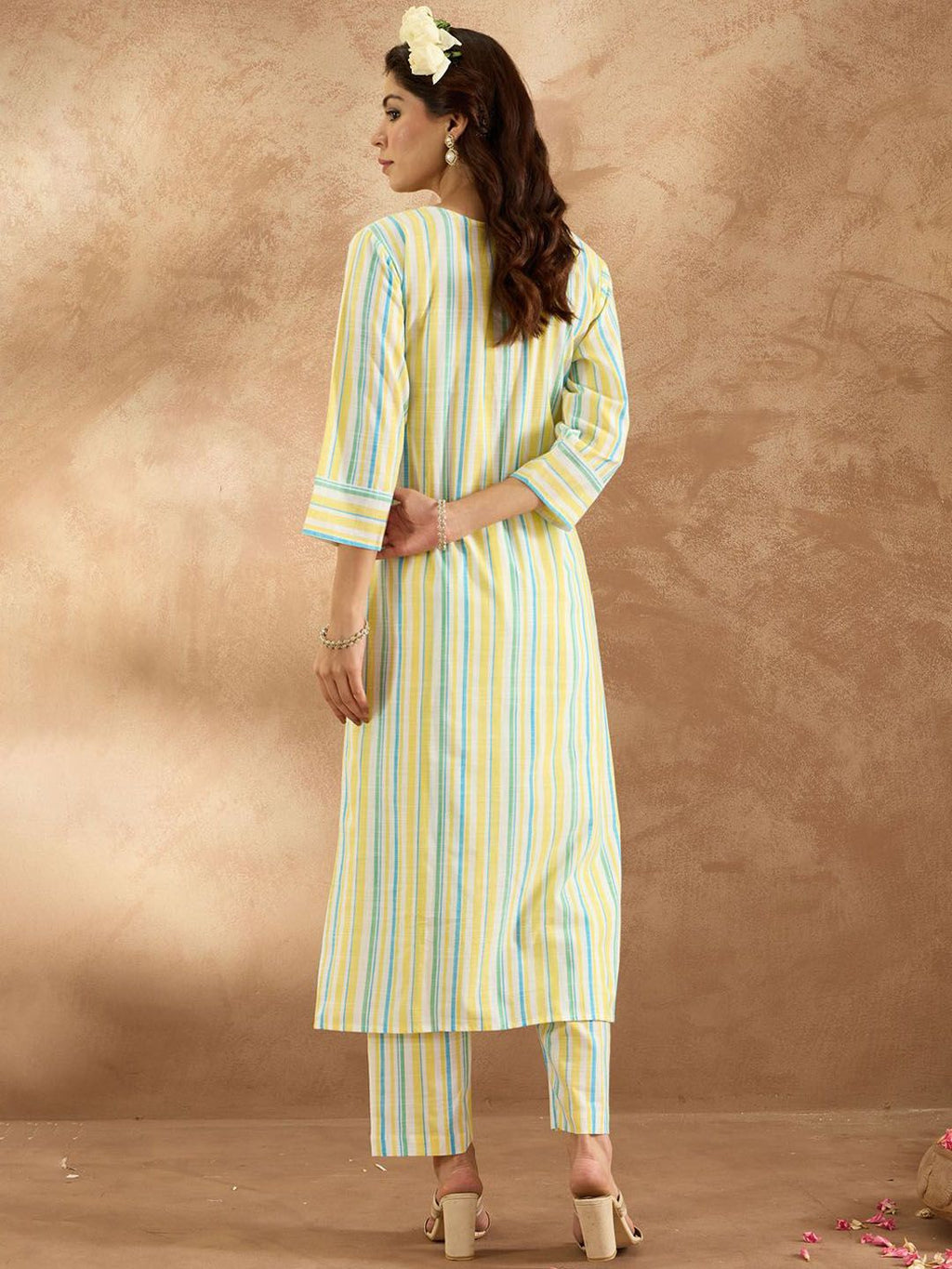 Indo Era Women Floral Embroidered Regular Thread Work Pure Cotton Kurta with Trousers - Distacart