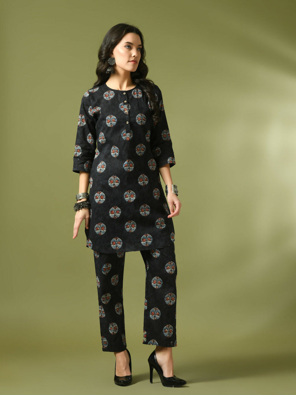 Myshka Women's Black Printed Cotton Round Neck Party Tunic With Trousers Co-ord set