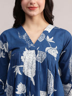 Aavyora Women's Blue Floral Printed Cotton Kurta with Trouser